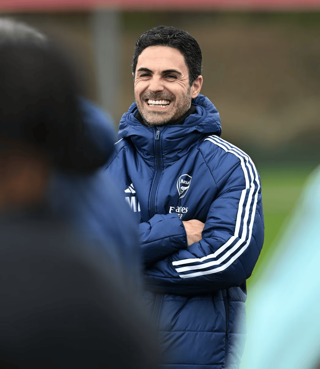 包含埃因霍温发布备战花絮；今晚伤情更新；NBA总决赛任务艰巨；球队文化再被提及的词条