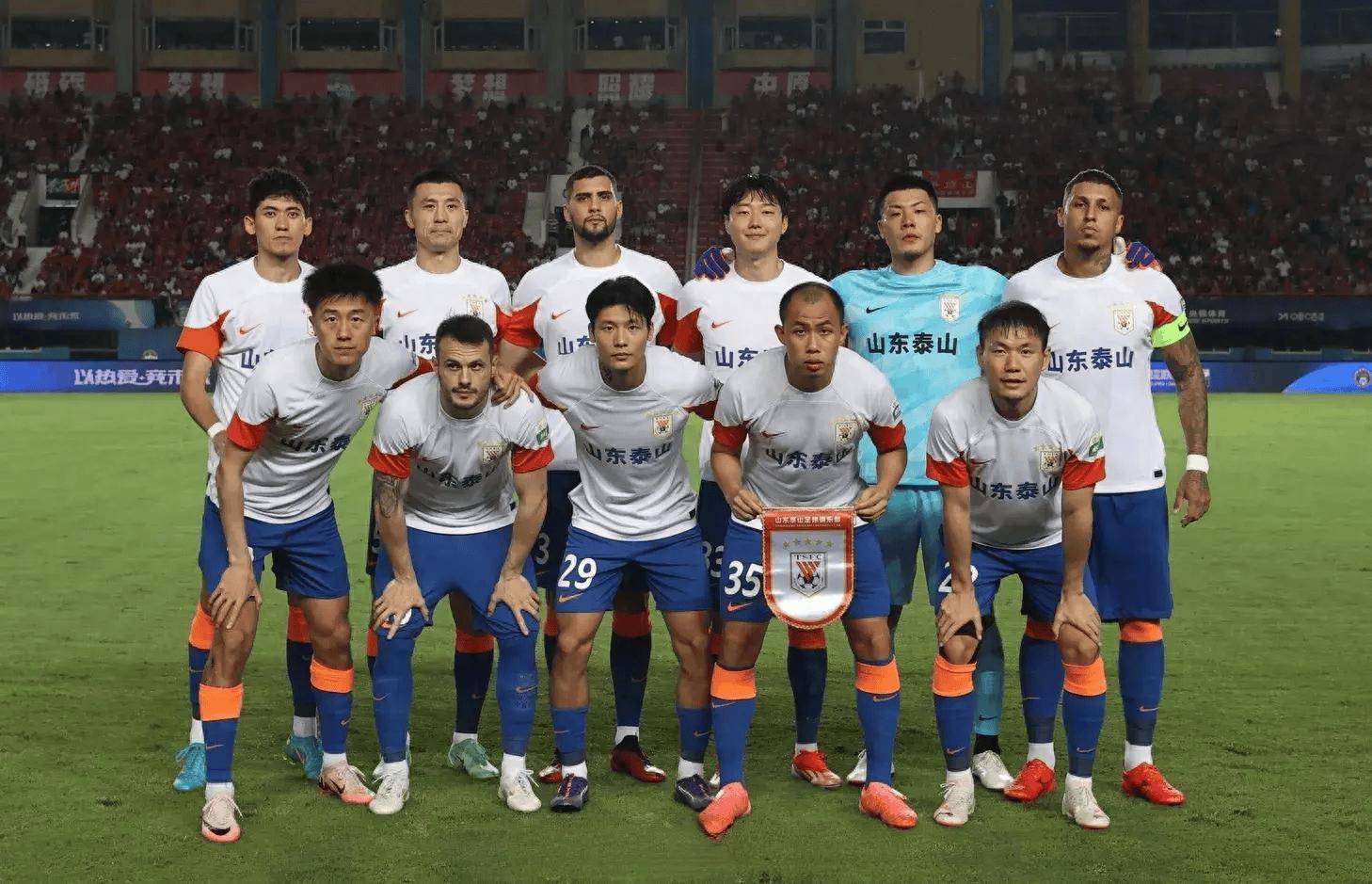 里程碑夜！山东泰山造点机会，社区盾集结日刷纪录，更衣室稳定，球队文化再被提及的简单介绍